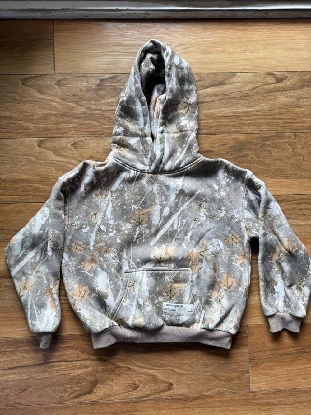 Comfrt Hoodie Size L (Fits Small/Youth XL) Camo Fleece Pullover